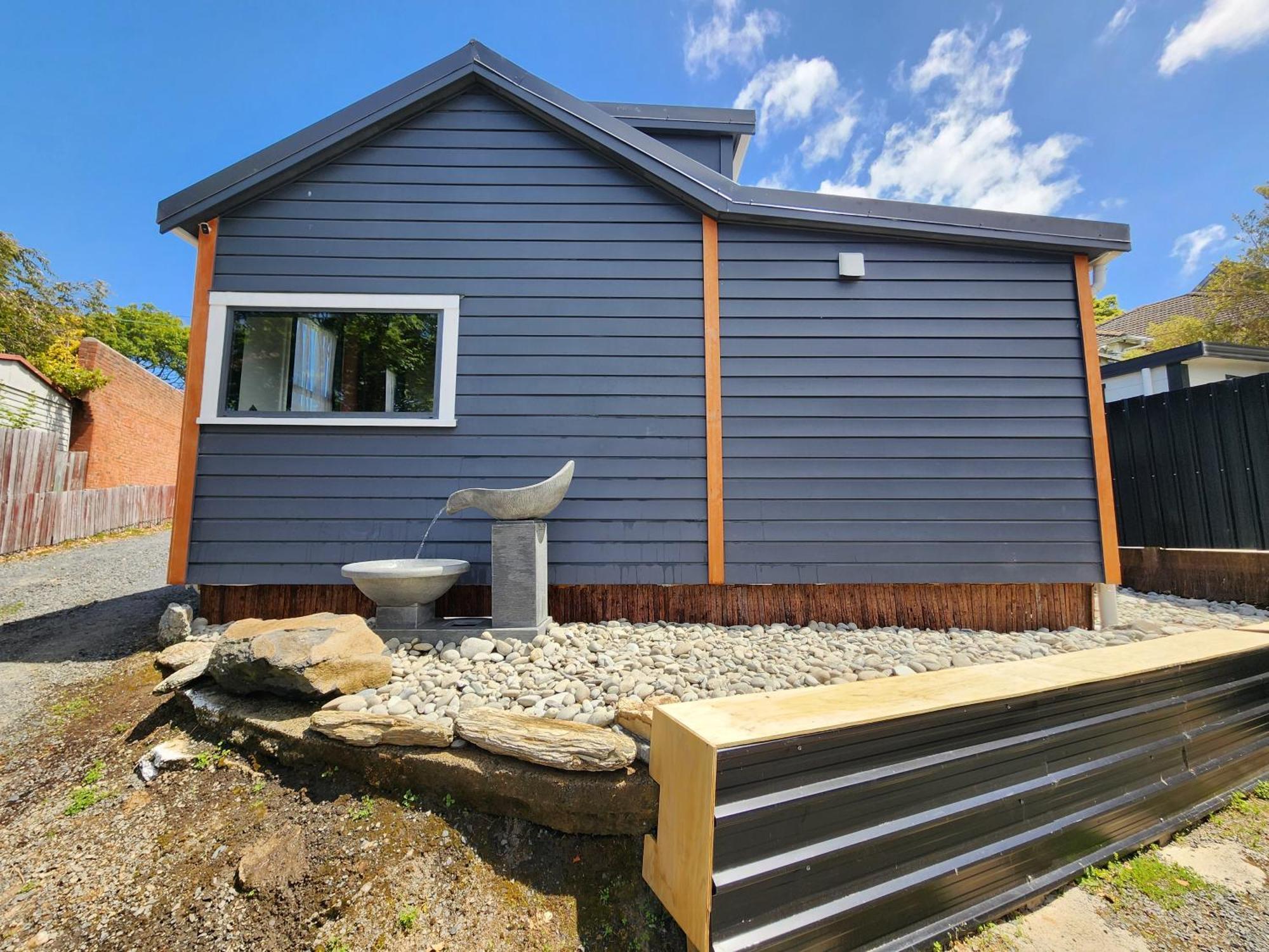 A Stone'S Throw From Town Tiny Home Dunedin Esterno foto