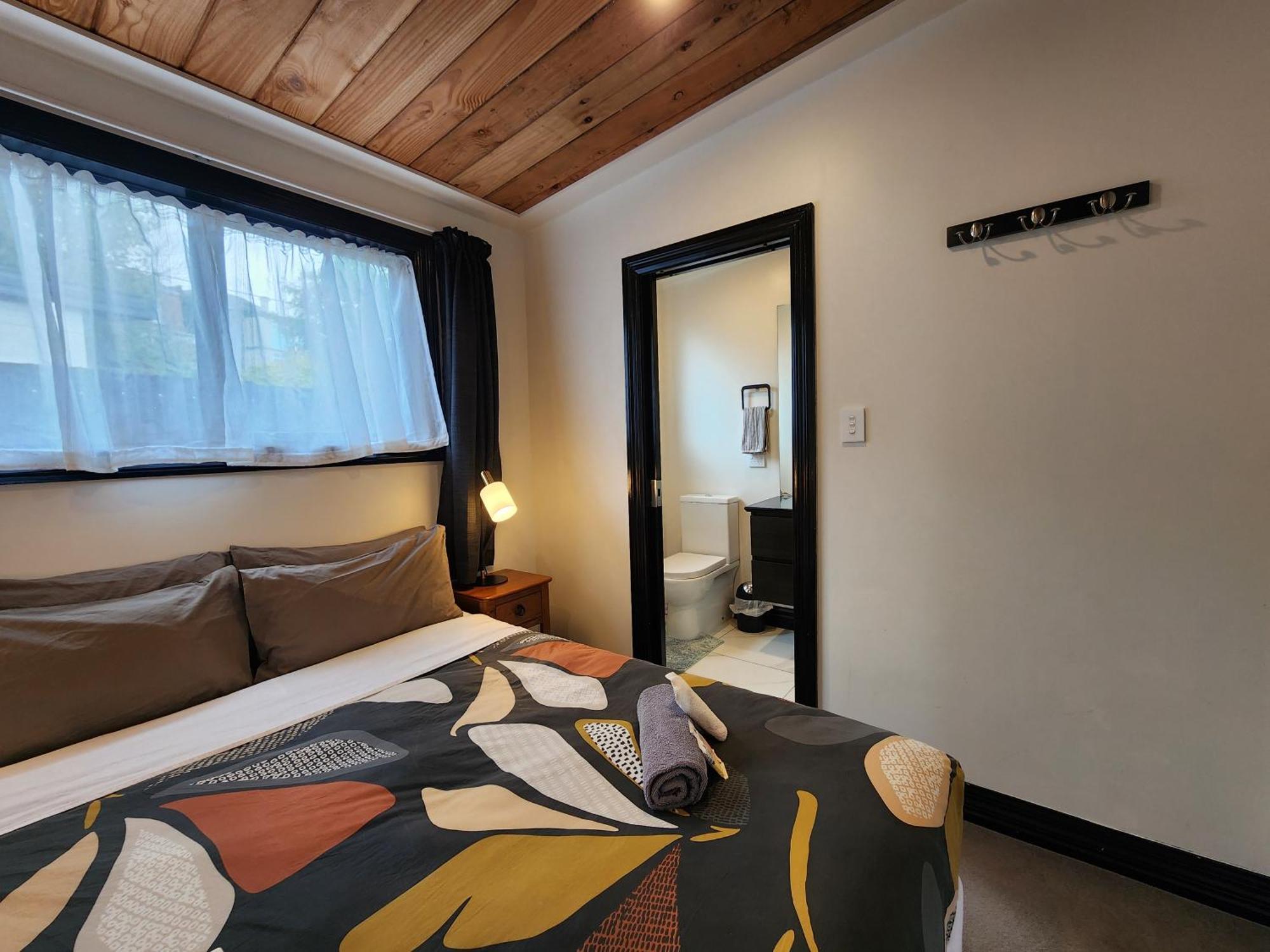 A Stone'S Throw From Town Tiny Home Dunedin Esterno foto